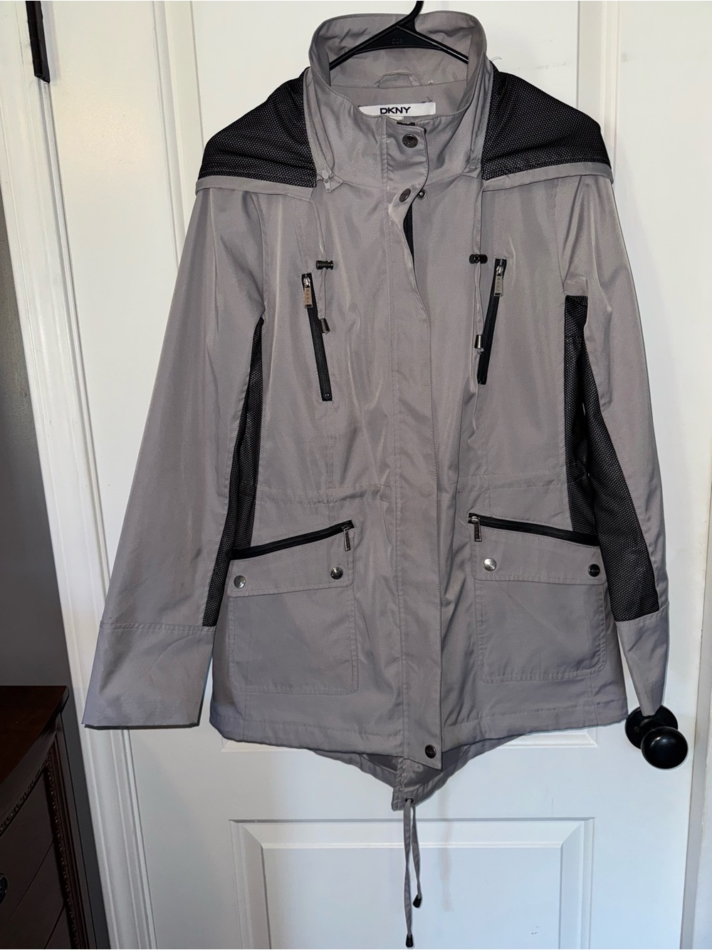 DKNY women’s medium grey lightweight coat